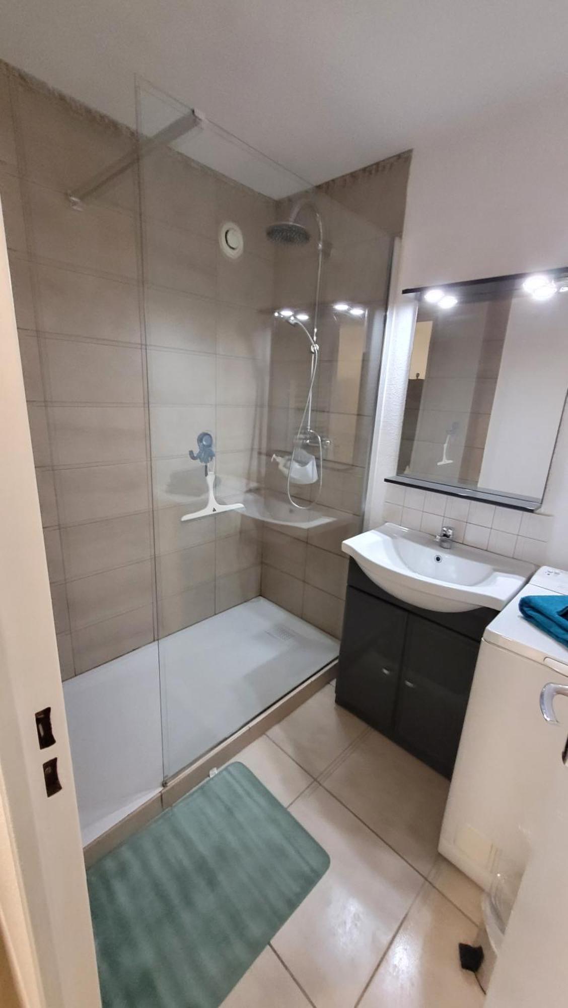 Grand Studio Confortable Jusqu'A 4 Personnes Digne-les-Bains Buitenkant foto